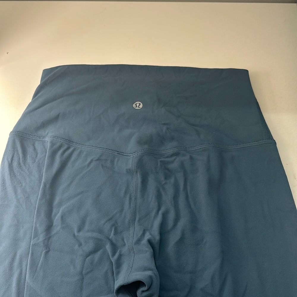 Lululemon Align leggings 28 inch size 6 blue
